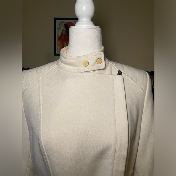 White belted Kenneth Cole coat. - Picture 3 of 6